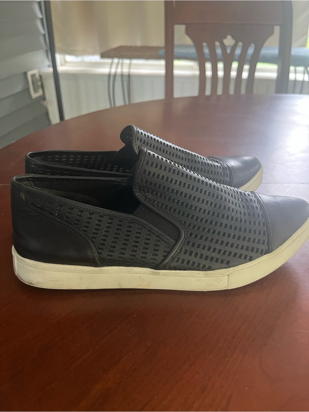 Vince Black 🖤 Perforated Leather Slip-On Flats